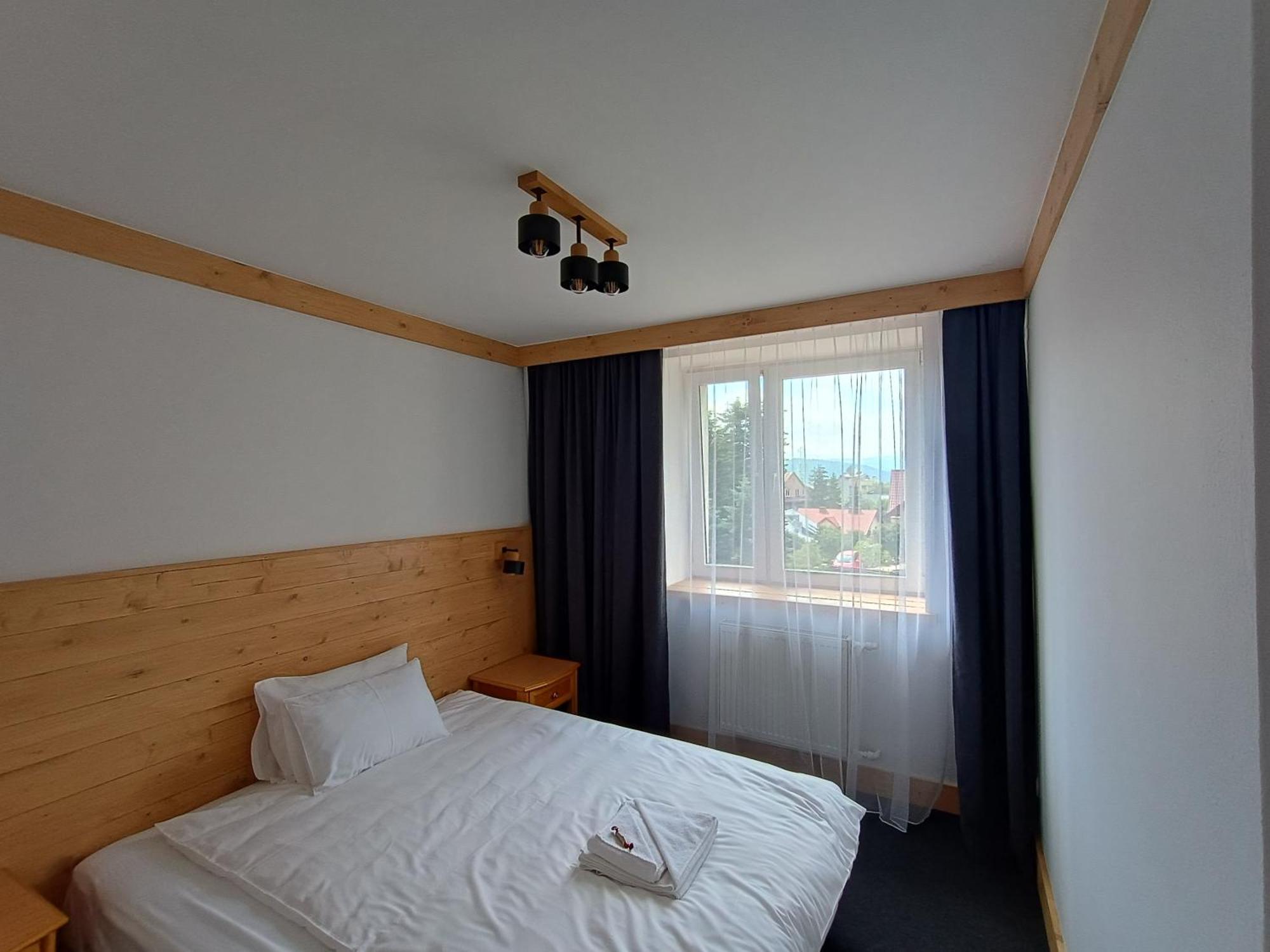 Wysoka Ze Sniadaniem Hotel 3*