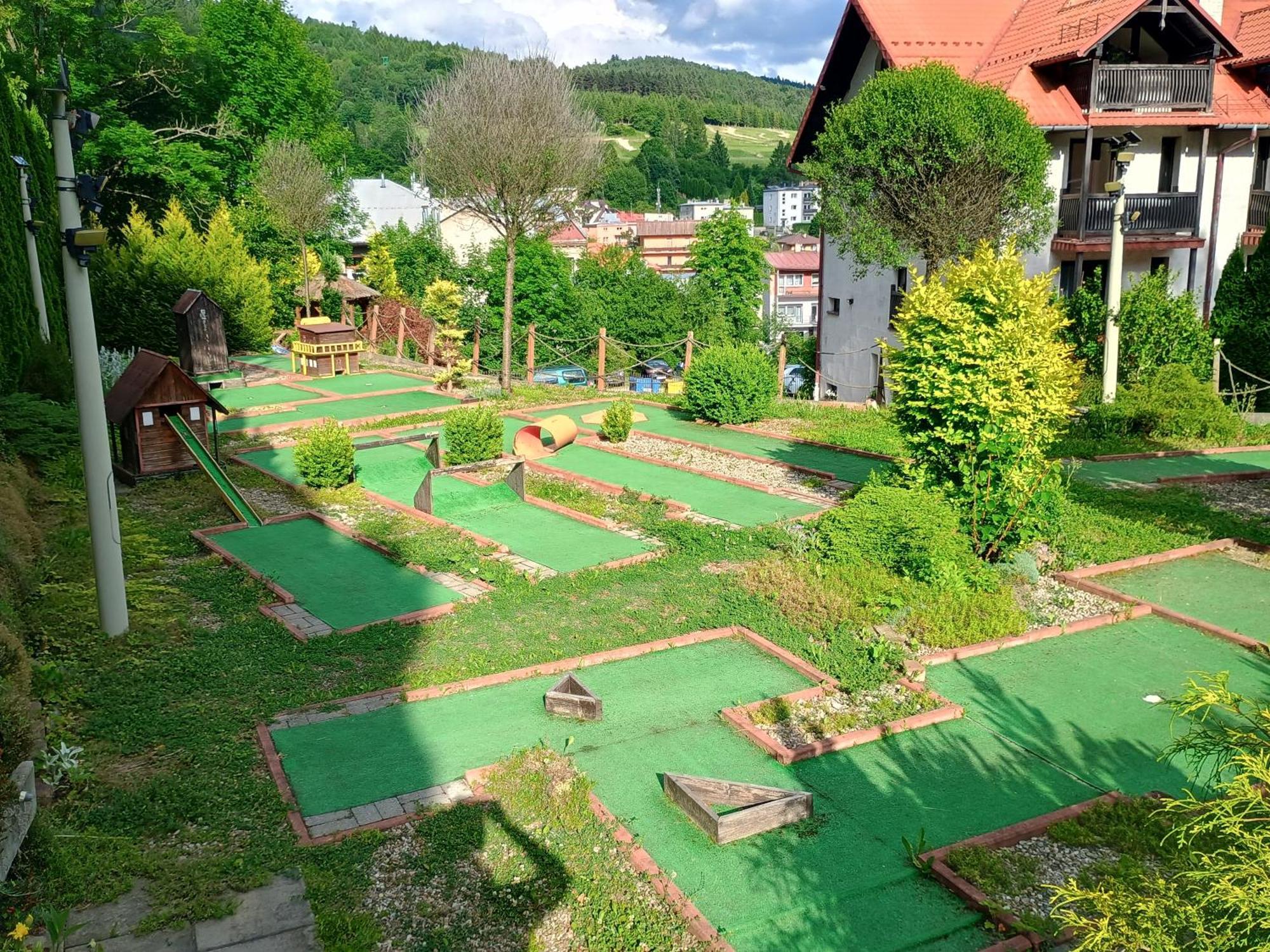 Hotel Wysoka Ze Sniadaniem 3*